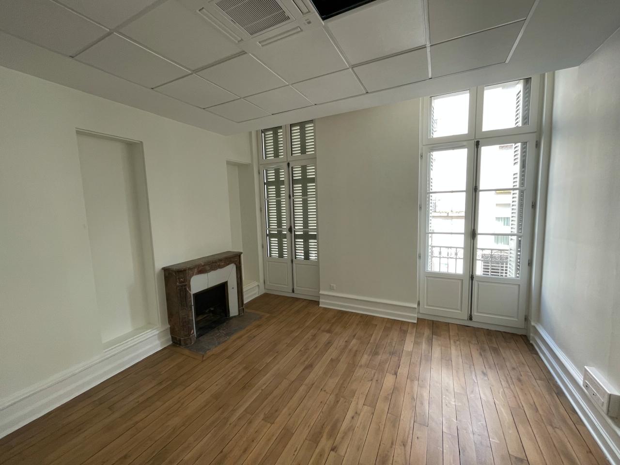 Bureau Tours 444m² Location bureau Tours Indre-et-Loire OLBUR2310745 9